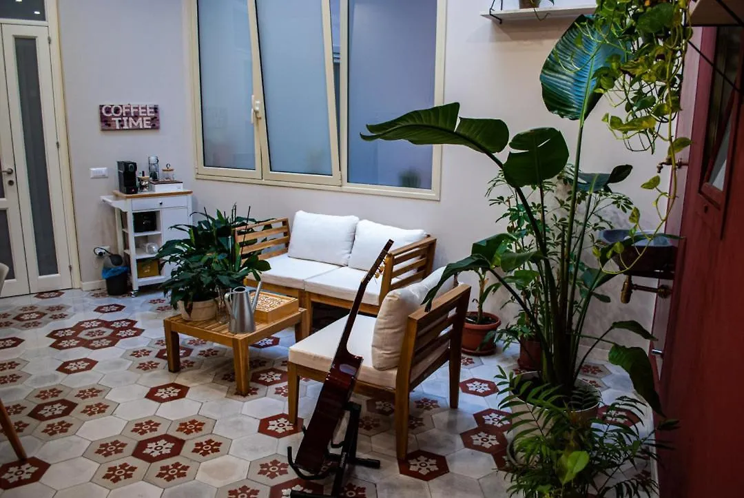 Opera Suites - Tosca Palermo 0*,  Italy